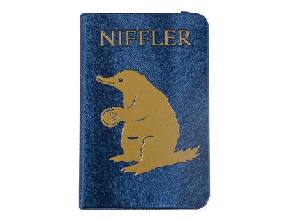 agenda-the-crimes-of-grindelwald-niffler-9781683836551