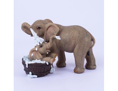 figura-de-elefante-banando-elefante-bebe-en-balde-de-madera-14x20-5-cms-7701016996464