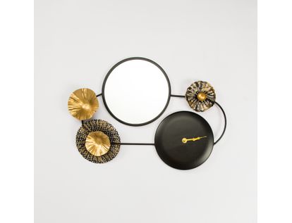 reloj-de-pared-metalico-de-43-x-32-5-cm-con-espejo-y-circulos-negros-y-dorados-7701016134491