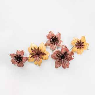 adorno-de-pared-metalico-de-48-x-92-cm-con-5-flores-rosadas-y-doradas-7701016159425