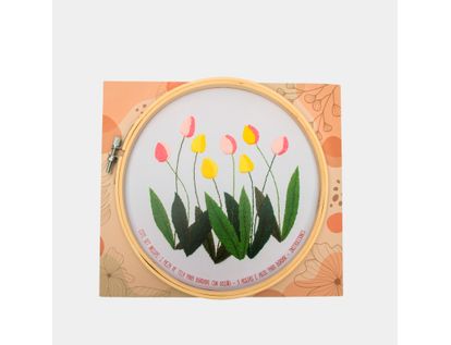 set-de-bordado-diseno-tulipanes-7701016157698